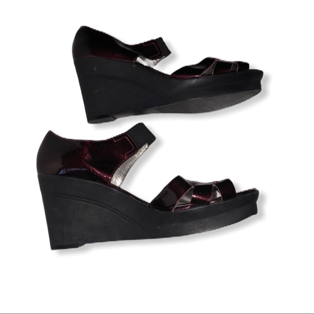 Marc Fisher‎ Tizzy Dark Maroon Wedges
